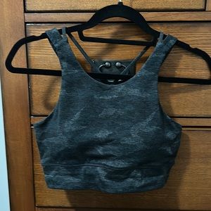 Camo Vuori sports bra